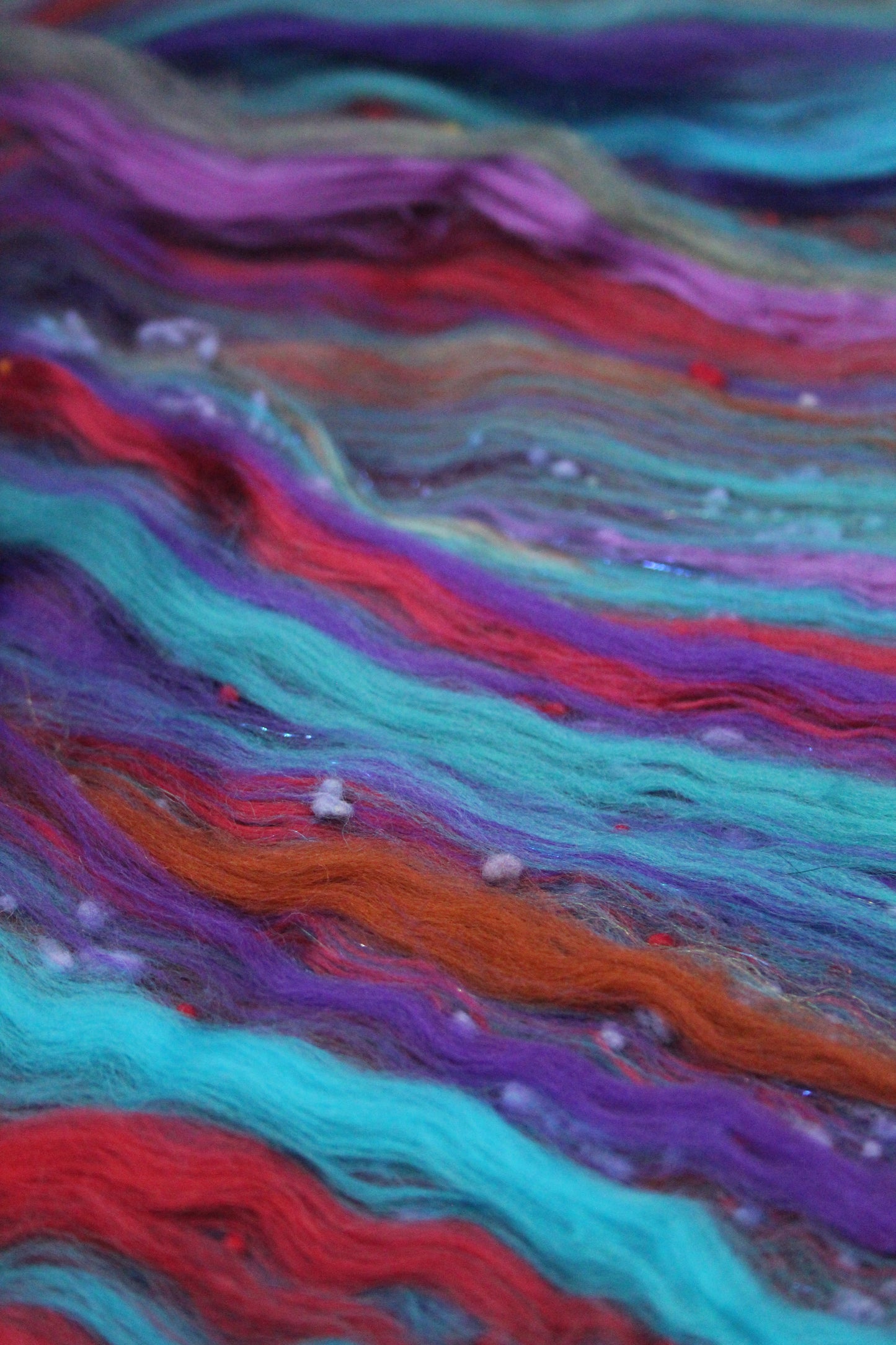 Merino Art Batt  - Purple Blue - NEPPS - 121 grams 4.2 oz - Wool for felting, spinning and weaving