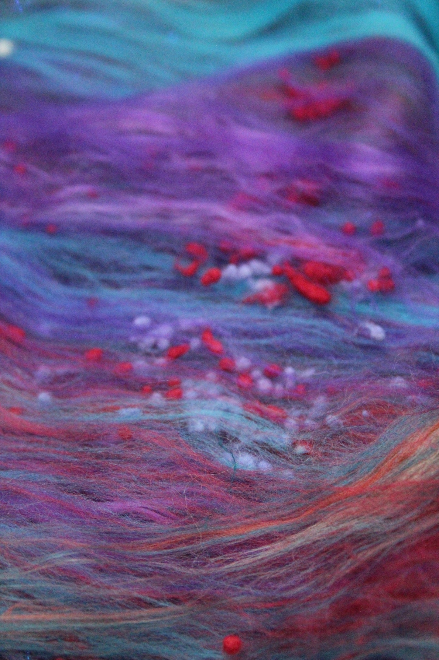Merino Art Batt  - Purple Blue - NEPPS - 121 grams 4.2 oz - Wool for felting, spinning and weaving