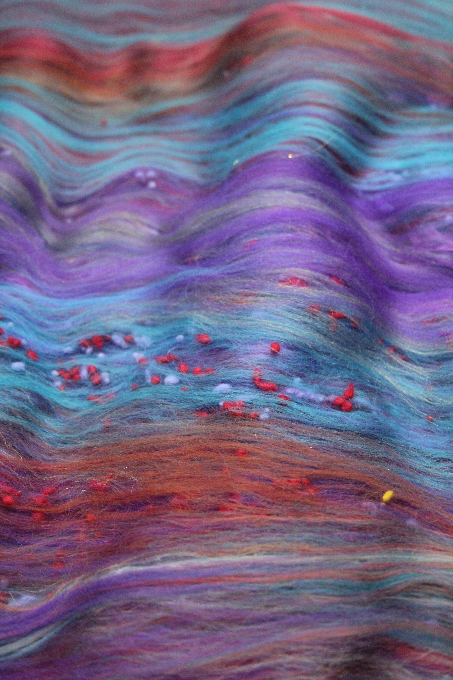 Merino Art Batt  - Purple Blue - NEPPS - 121 grams 4.2 oz - Wool for felting, spinning and weaving