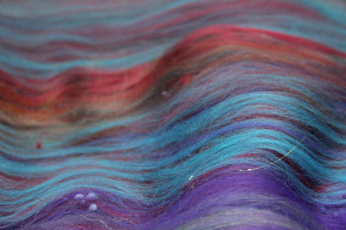 Merino Art Batt  - Purple Blue - NEPPS - 121 grams 4.2 oz - Wool for felting, spinning and weaving