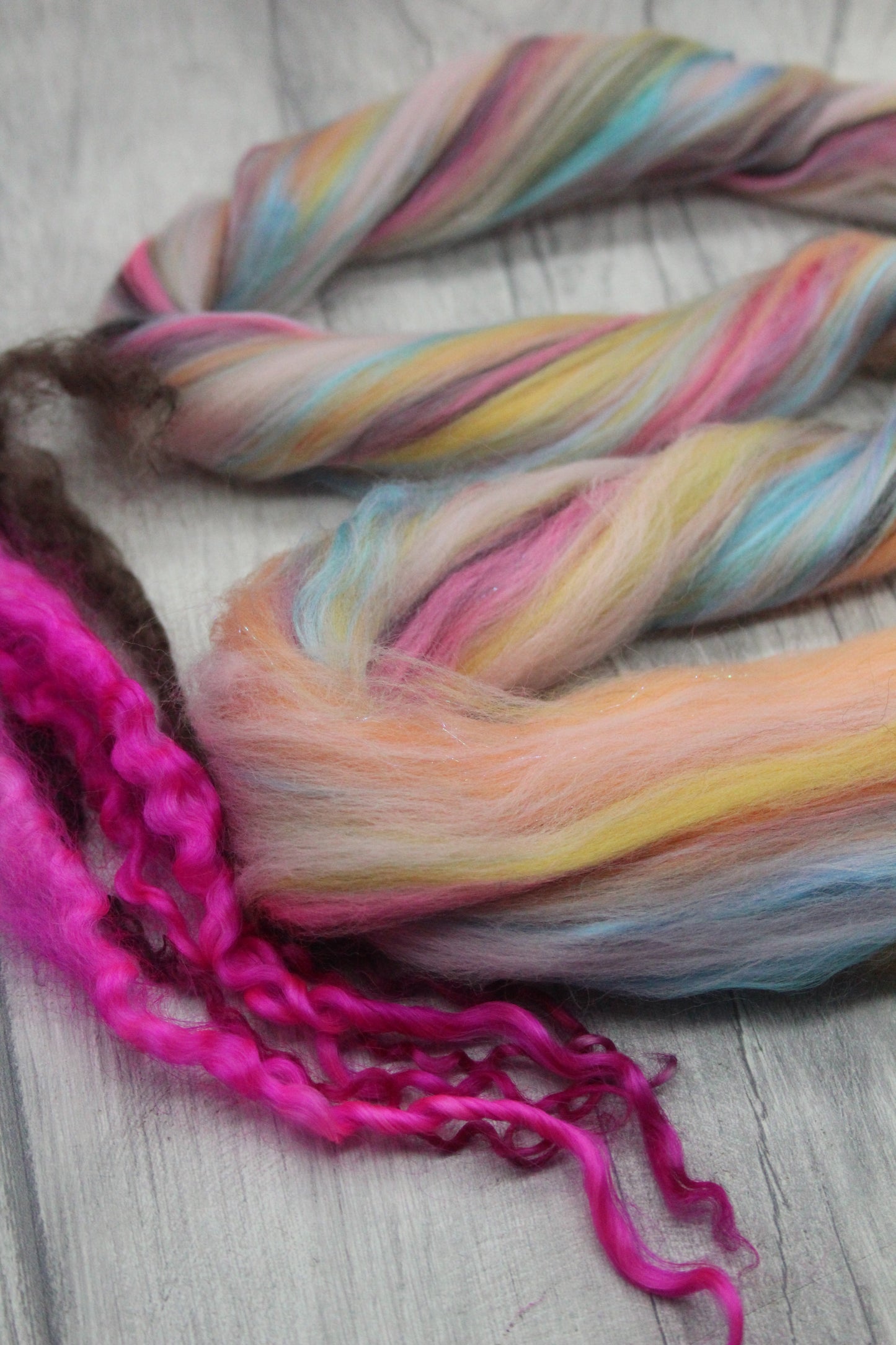 Wool Blend - Pink Black Yellow  - 18 grams / 0.6 oz  - Fibre for felting, weaving or spinning