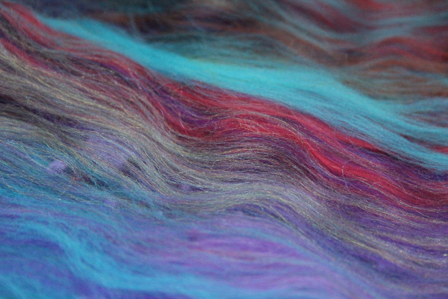 Merino Art Batt  - Purple Blue - NEPPS - 121 grams 4.2 oz - Wool for felting, spinning and weaving