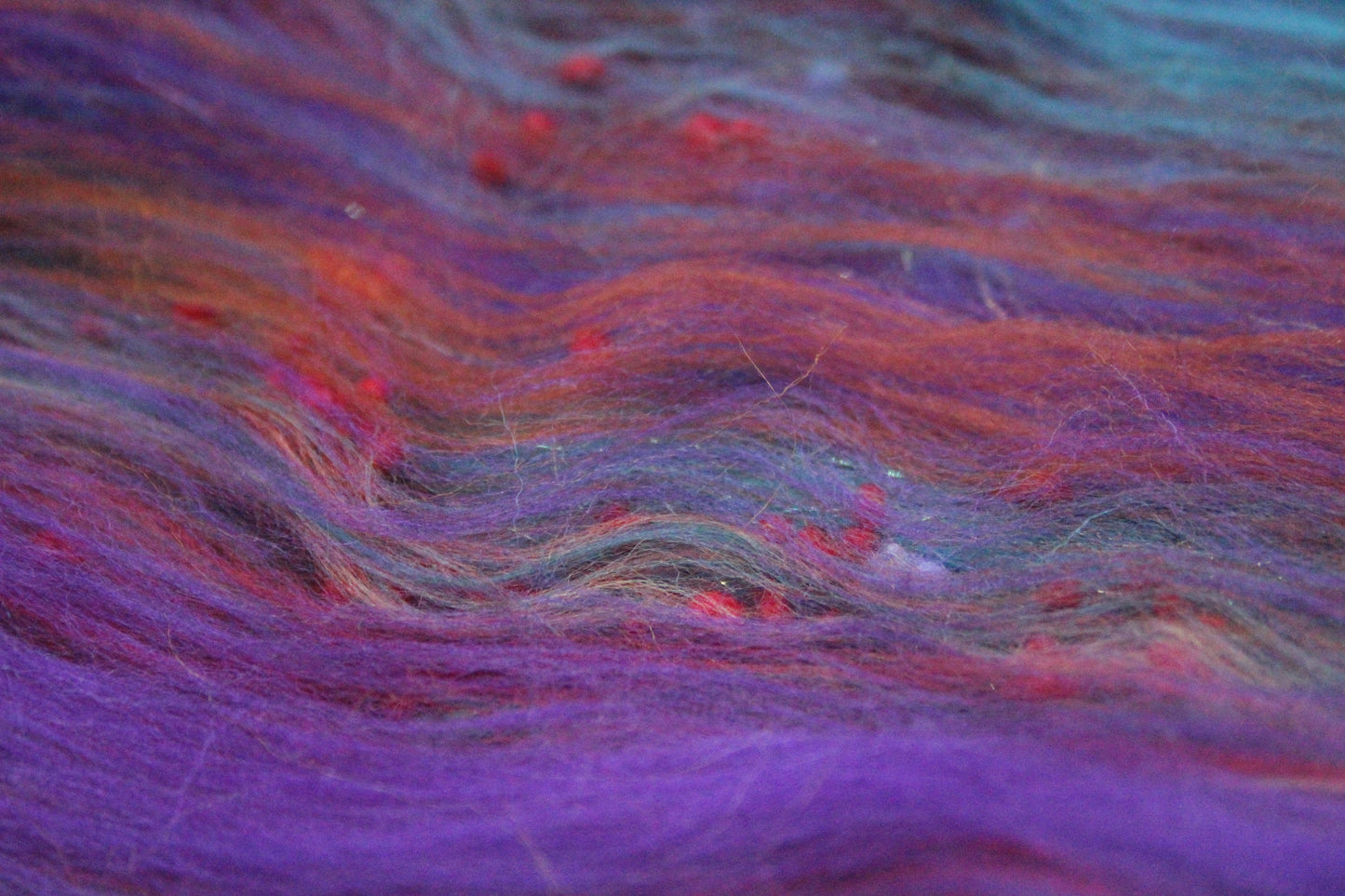 Merino Art Batt  - Purple Blue - NEPPS - 121 grams 4.2 oz - Wool for felting, spinning and weaving