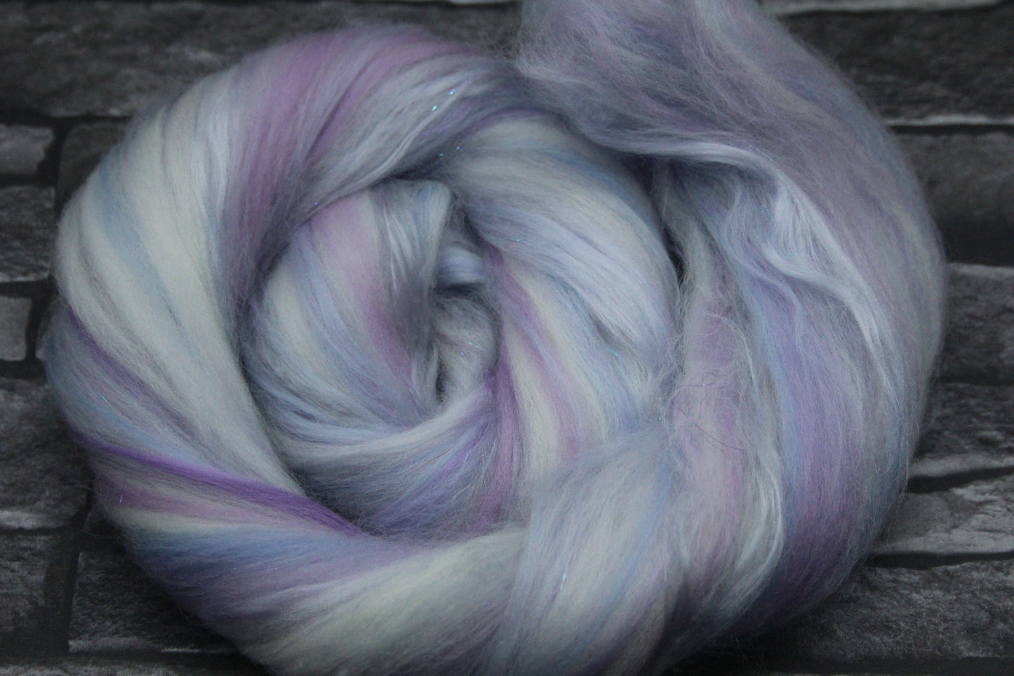 Merino Wool Blend - Grey White Purple - 23 grams / 0.8 oz - Fibre for felting, spinning and weaving