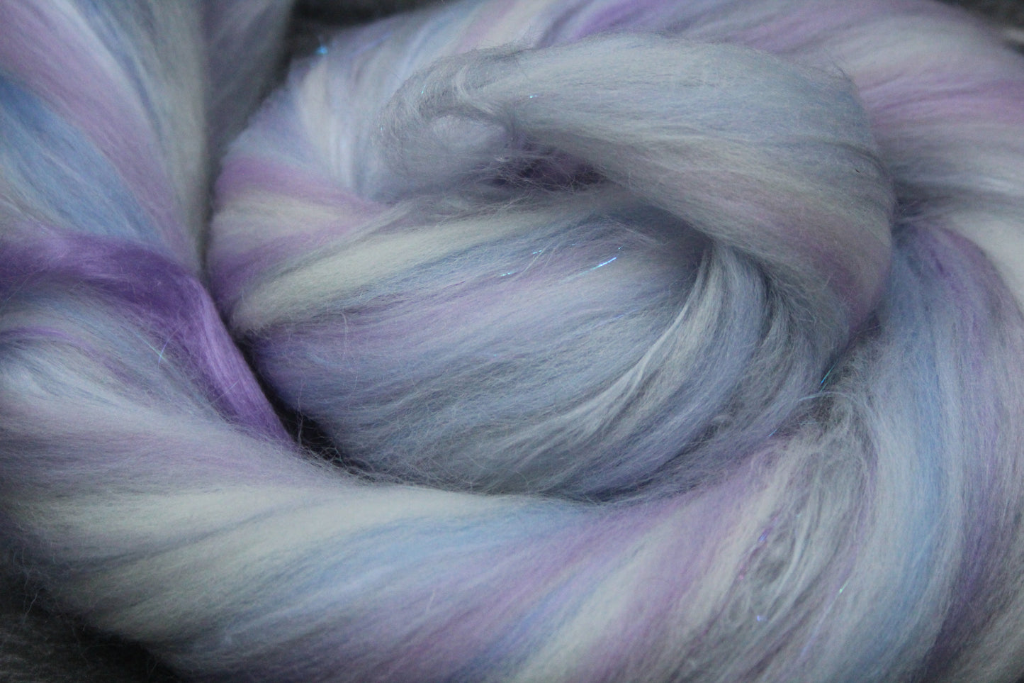 Merino Wool Blend - Grey White Purple - 23 grams / 0.8 oz - Fibre for felting, spinning and weaving
