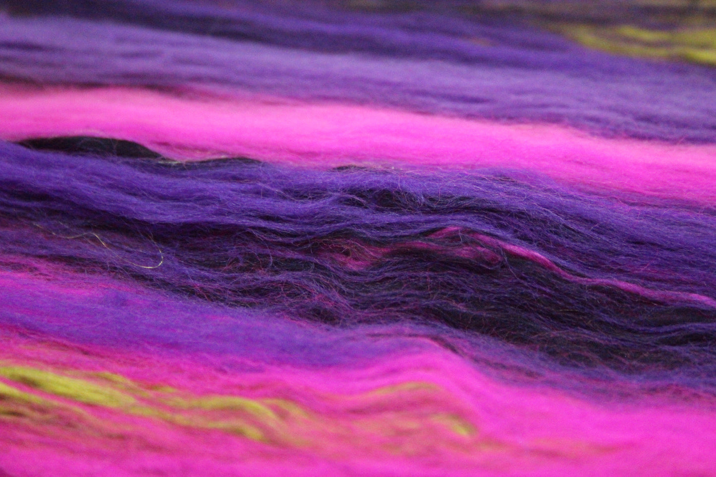 Merino Art Batt  - Pink Black Purple - 114 grams 4 oz - Wool for felting, spinning and weaving