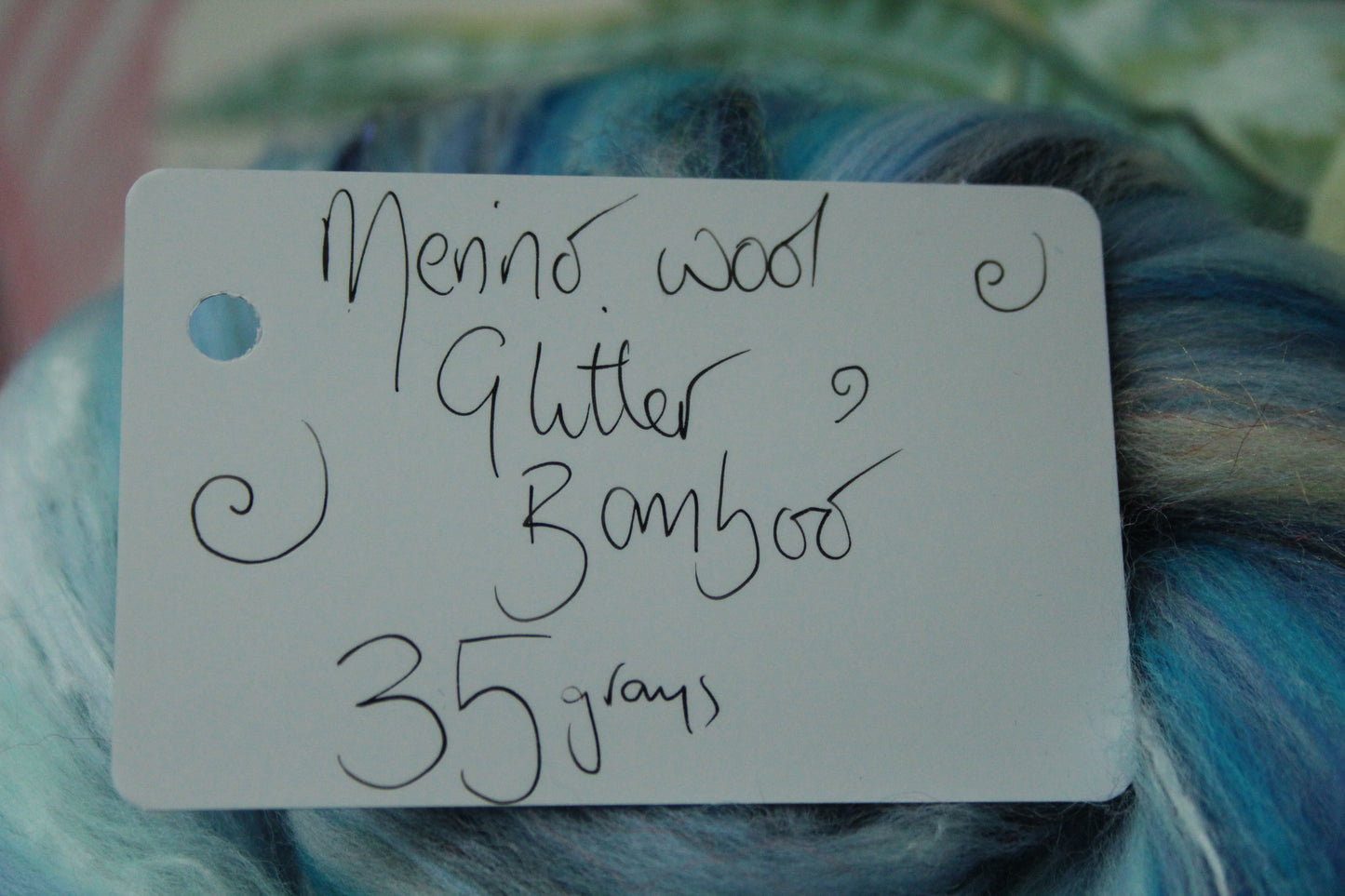 Wool Blend - Blue White - 35 grams / 1.2 oz  - Fibre for felting, weaving or spinning