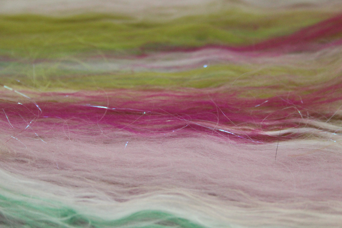 Supersoft Merino Art Batt  - Pink Green - 66 grams 2.3 oz - Wool for felting, spinning and weaving