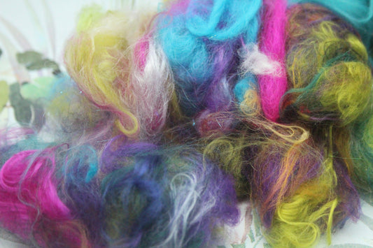 11 Grams of Carding Scraps