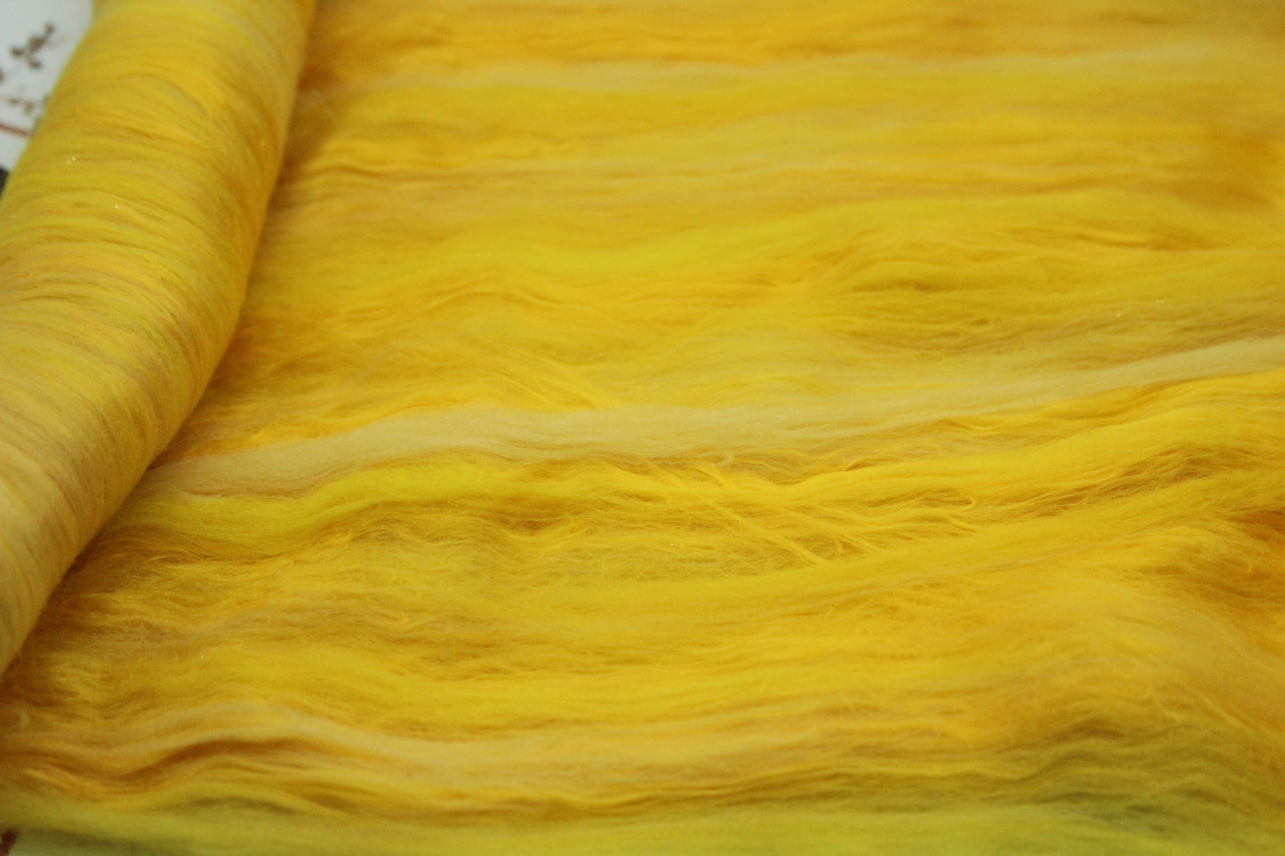 Merino Art Batt  - Yellow - 73 grams 2.5 oz - Wool for felting, spinning and weaving