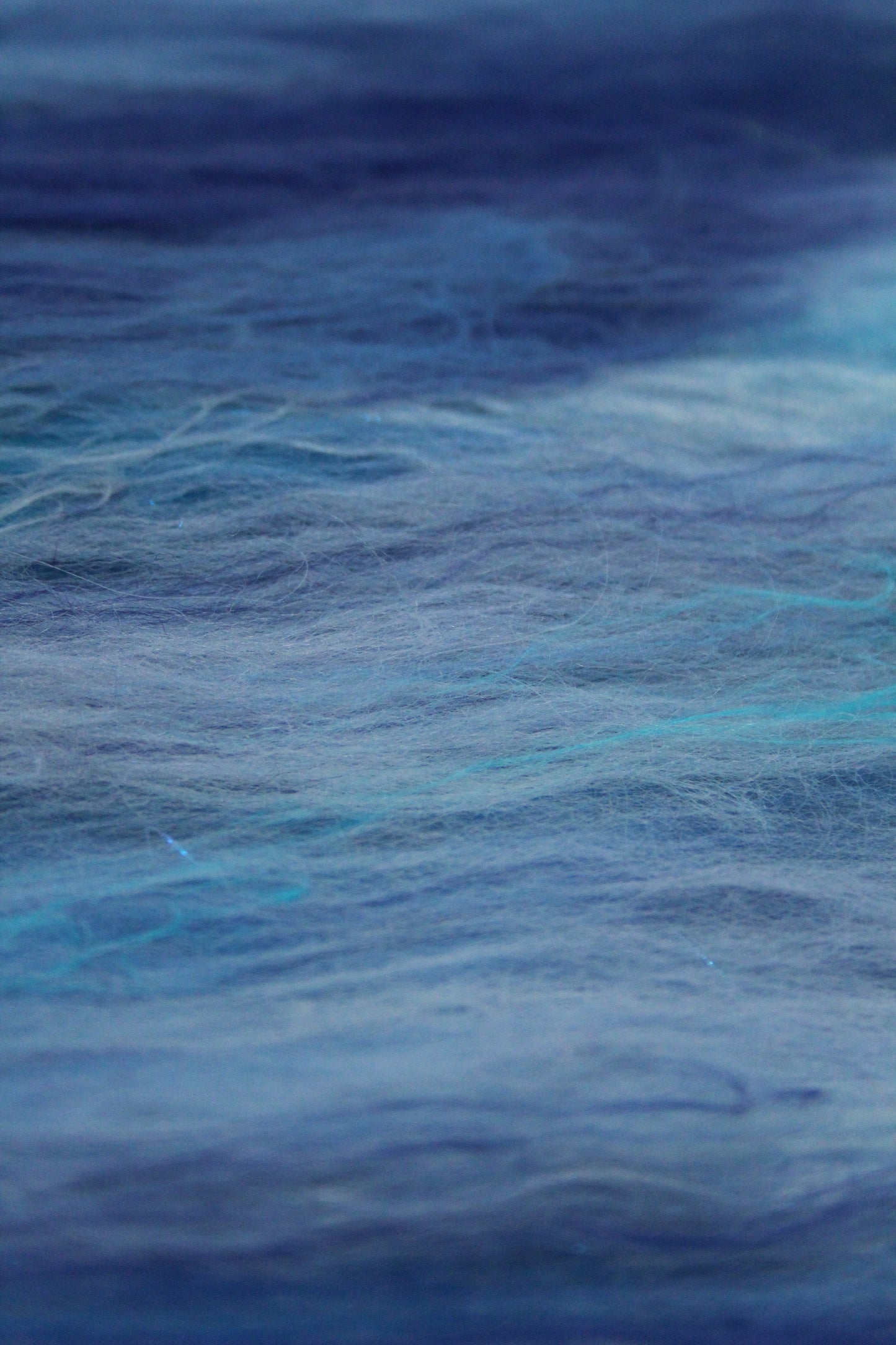 Merino Art Batt  - Blue White - 83 grams 2.9 oz - Wool for felting, spinning and weaving