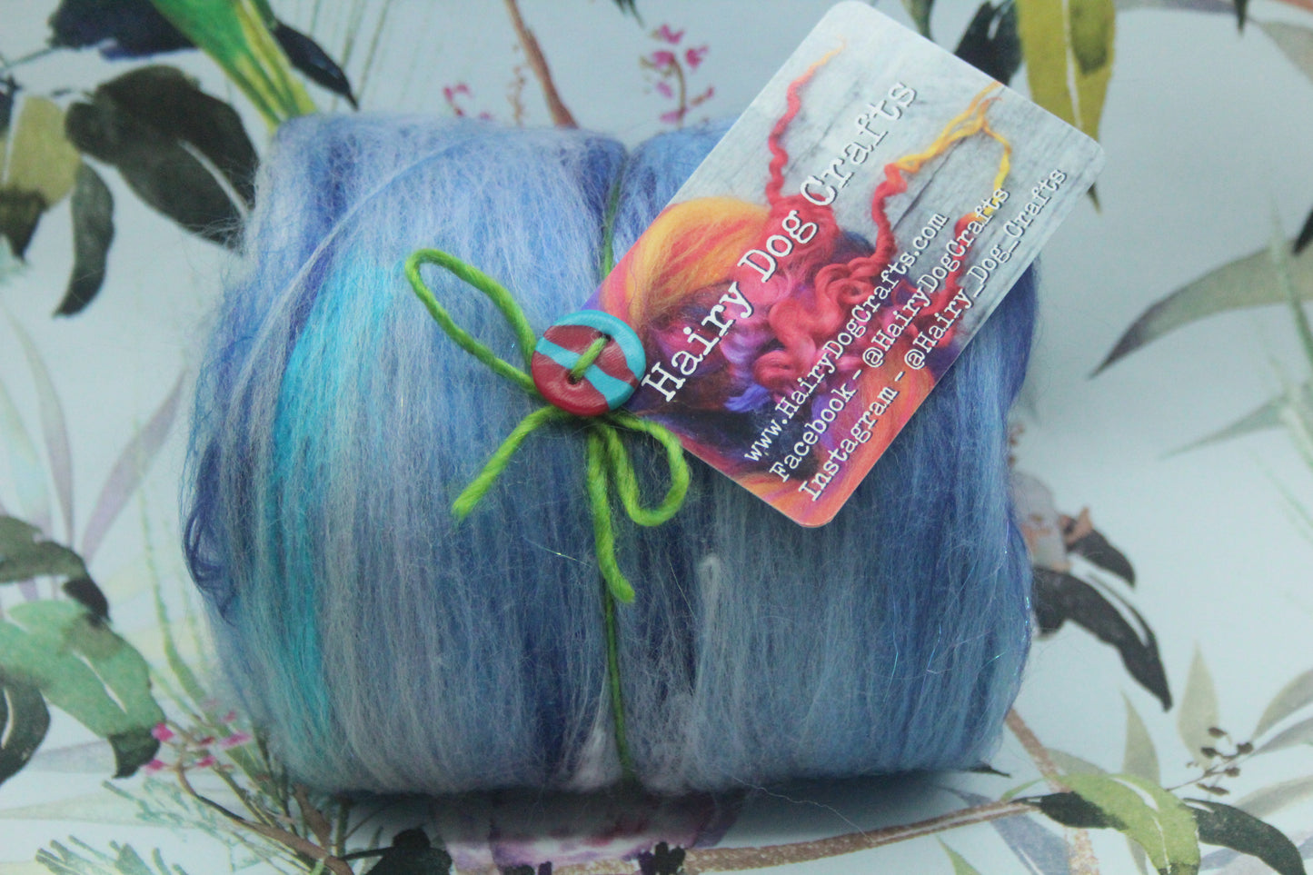 Merino Art Batt  - Blue White - 83 grams 2.9 oz - Wool for felting, spinning and weaving