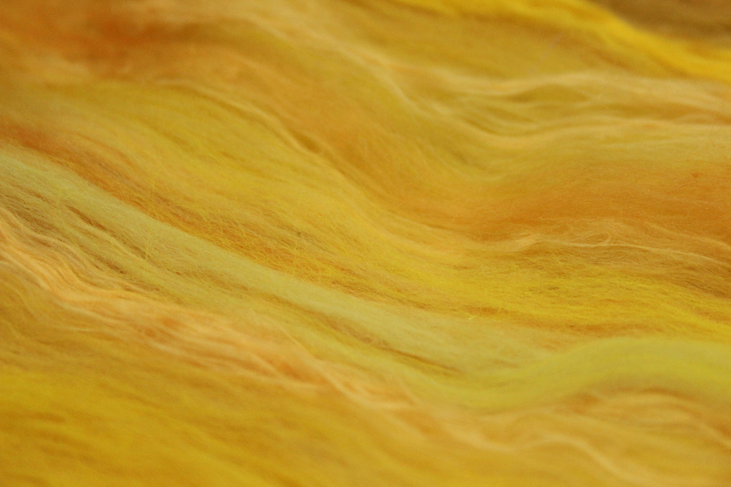 Merino Art Batt  -  Yellow - 59 grams 2 oz - Wool for felting, spinning and weaving