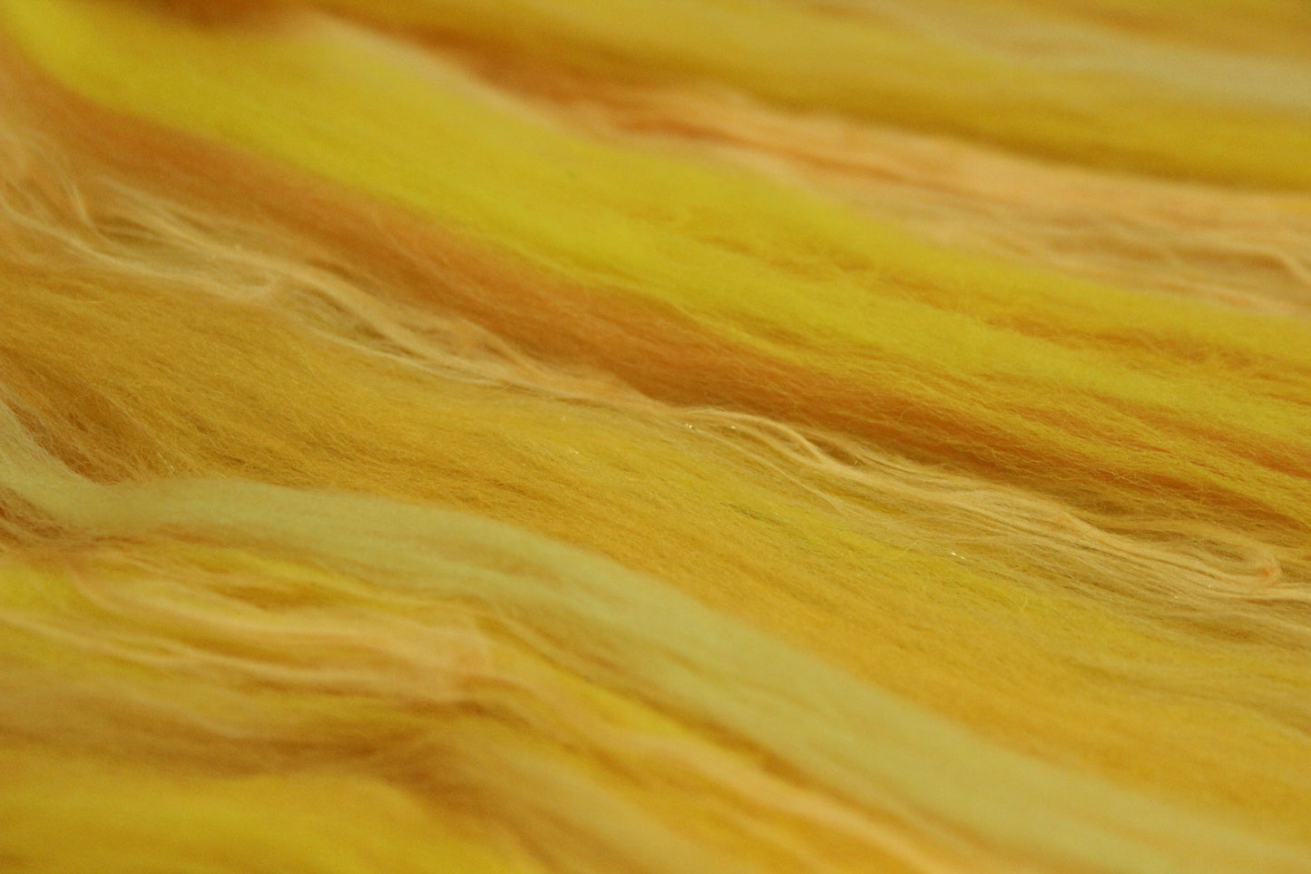Merino Art Batt  -  Yellow - 59 grams 2 oz - Wool for felting, spinning and weaving