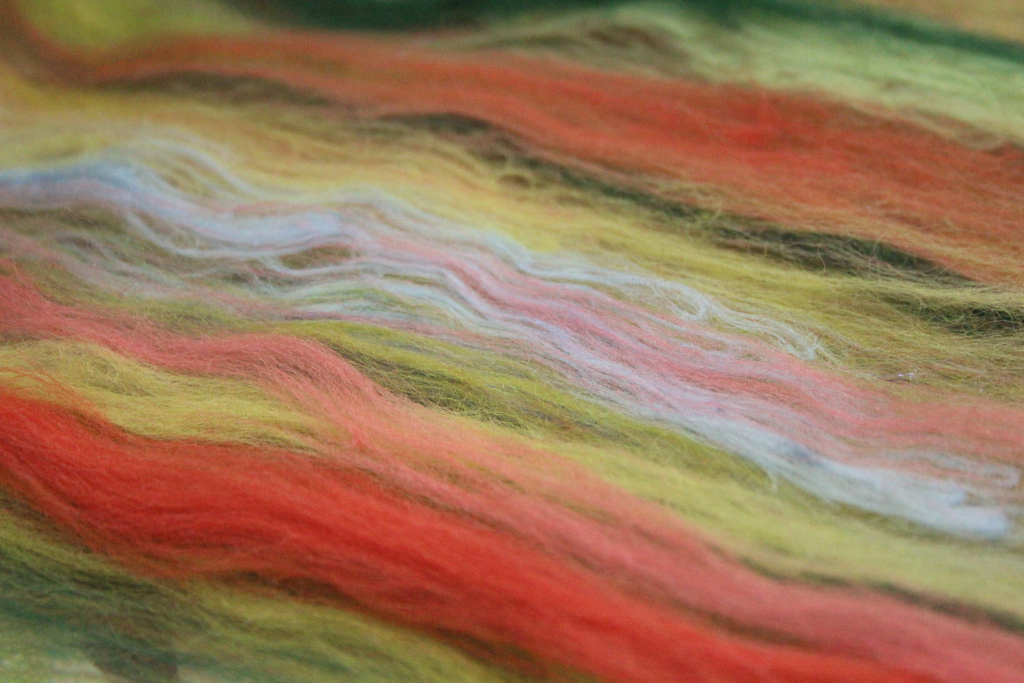 Merino Art Batt  -  Green Yellow - 43 grams 1.5 oz - Wool for felting, spinning and weaving