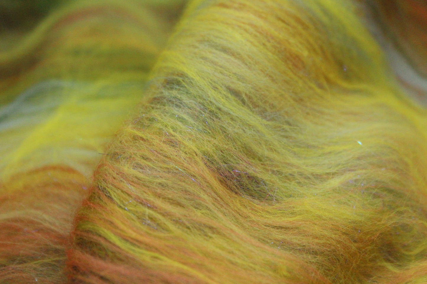Merino Art Batt  -  Green Yellow - 43 grams 1.5 oz - Wool for felting, spinning and weaving