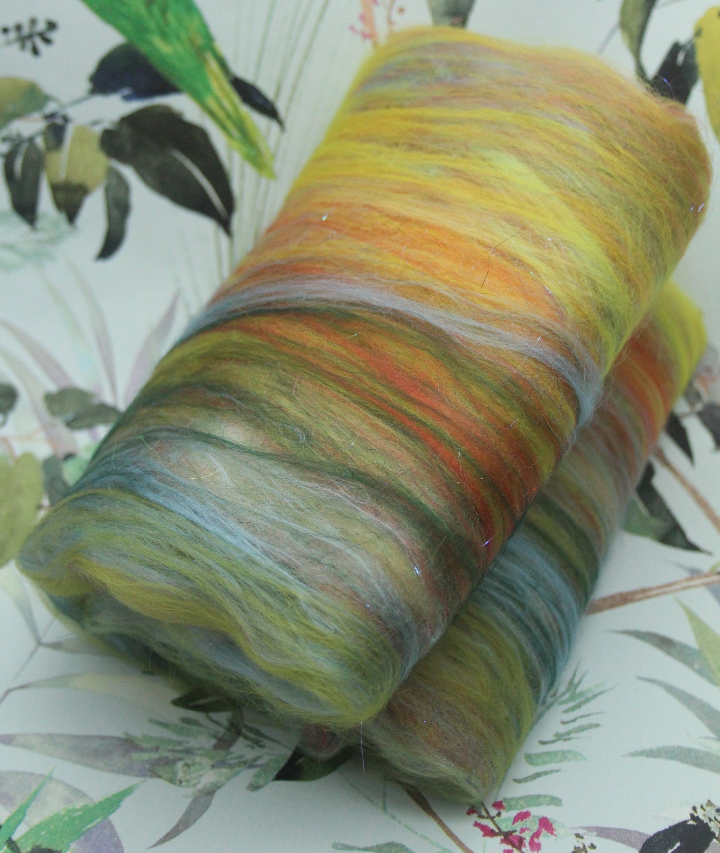 Merino Art Batt  -  Green Yellow - 43 grams 1.5 oz - Wool for felting, spinning and weaving