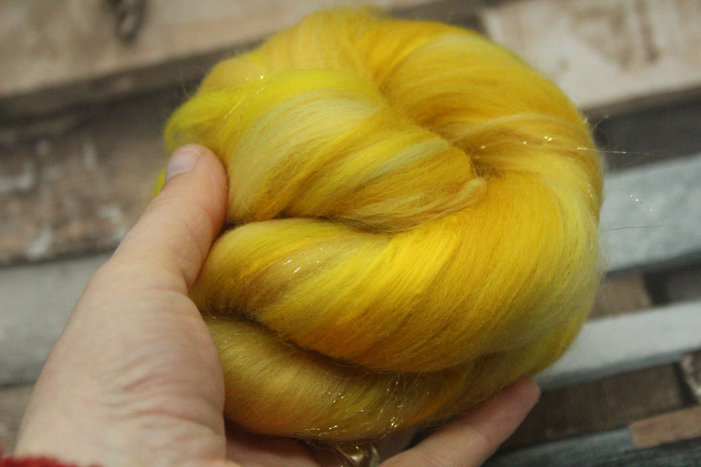 Merino Wool Blend - Yellow - 21 grams / 0.7 oz  - Fibre for felting, weaving or spinning