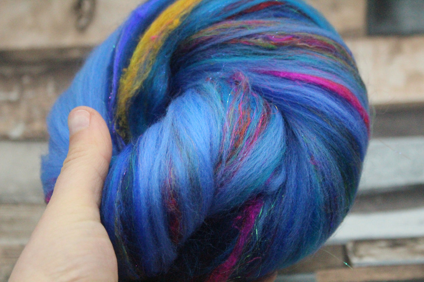 Merino Wool Blend - Blue - 30 grams / 1 oz  - Fibre for felting, weaving or spinning