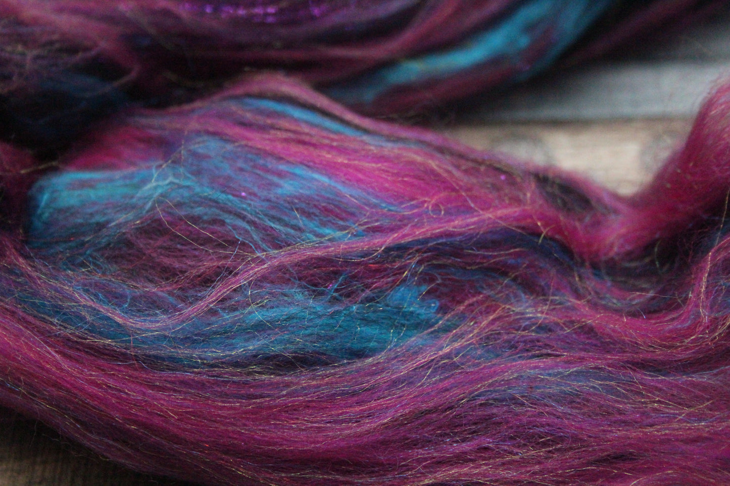 Merino Wool Blend - Pink Black - 25 grams / 0.8 oz  - Fibre for felting, weaving or spinning