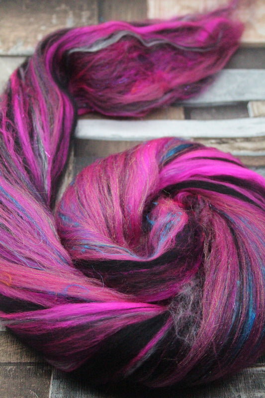Wool Blend - Pink Black - 42 grams / 1.4 oz  - Fibre for felting, weaving or spinning
