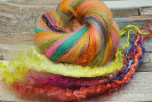 Wool Blend - Yellow Green Pink Orange - 16 grams / 0.5 oz  - Fibre for felting, weaving or spinning