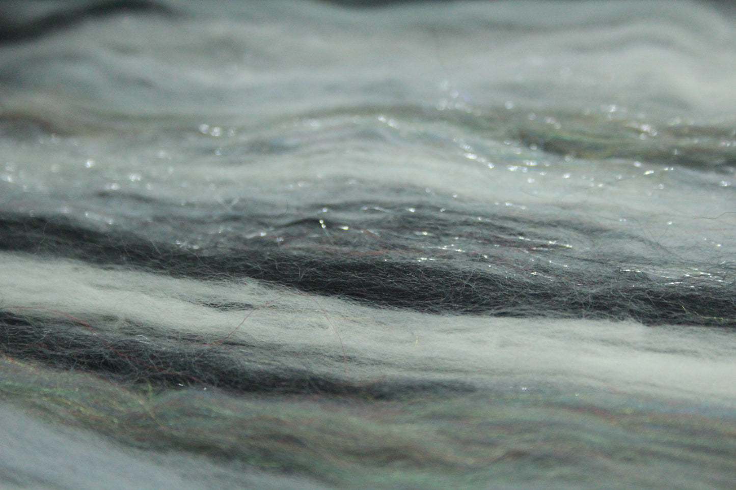 Merino Art Batt  -  White Grey Black - 110 grams 3.8 oz - Wool for felting, spinning and weaving