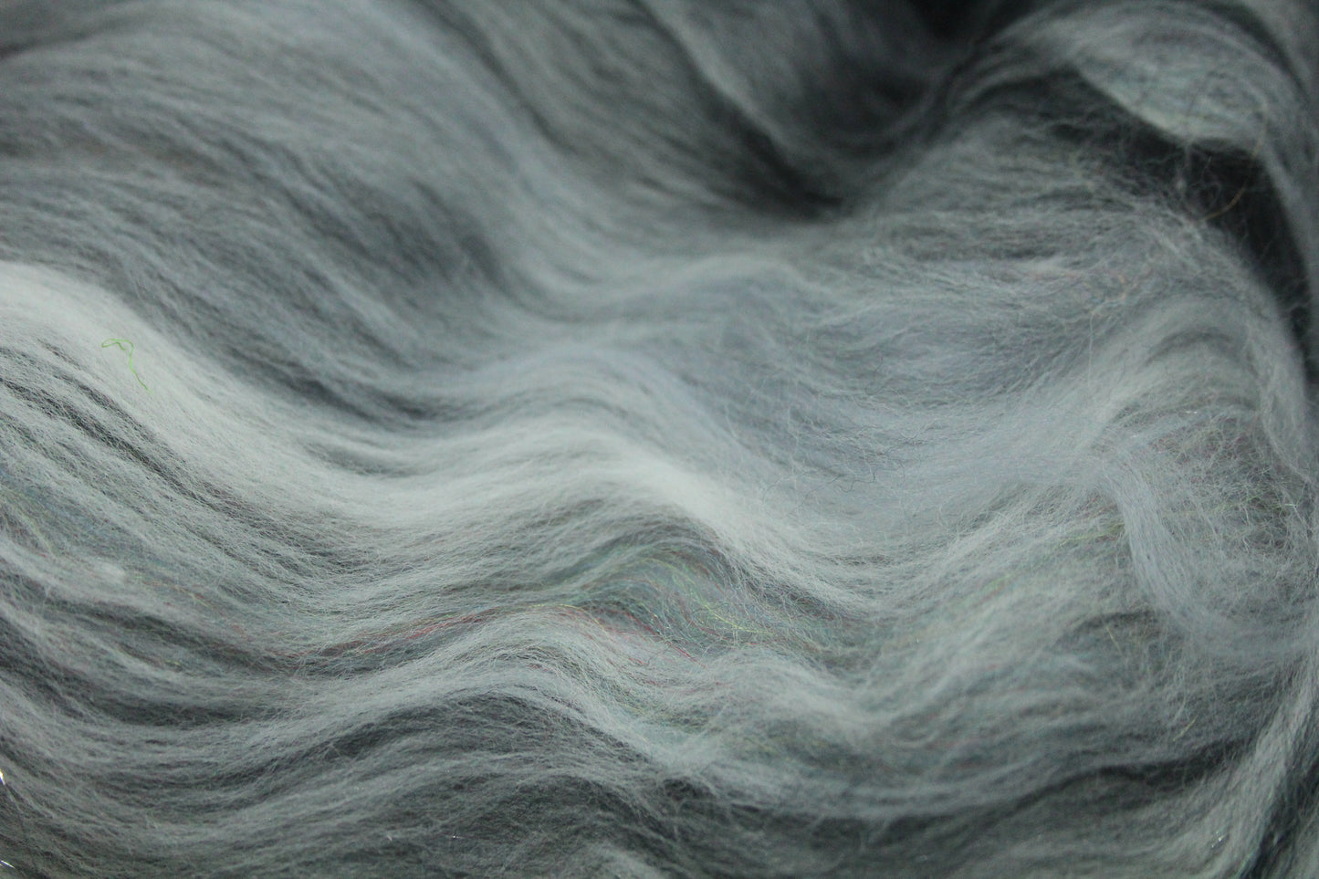Merino Art Batt  -  White Grey Black - 110 grams 3.8 oz - Wool for felting, spinning and weaving