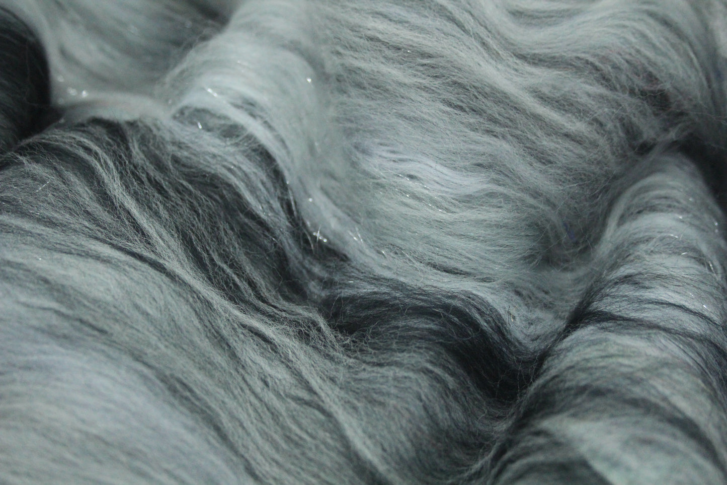 Merino Art Batt  -  White Grey Black - 110 grams 3.8 oz - Wool for felting, spinning and weaving