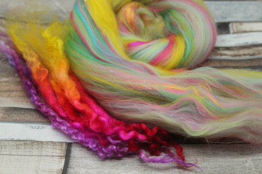 Merino Wool Blend - Pink Blue Green Yellow - 21 grams / 0.7 oz  - Fibre for felting, weaving or spinning