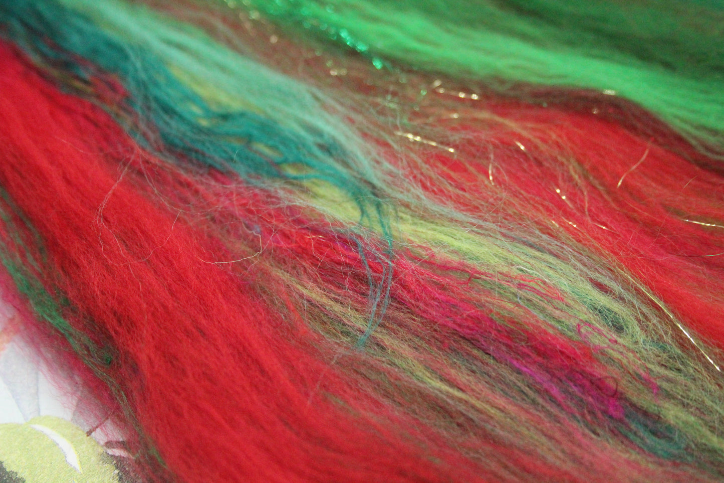 Merino Art Batt  -  Green Red - 72 grams 2.5 oz - Wool for felting, spinning and weaving