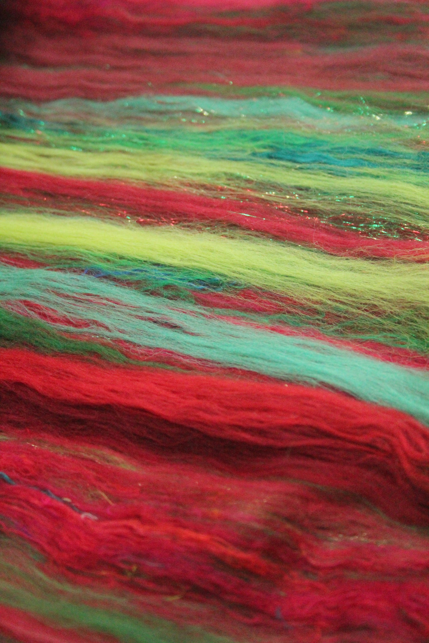 Merino Art Batt  -  Green Red - 72 grams 2.5 oz - Wool for felting, spinning and weaving