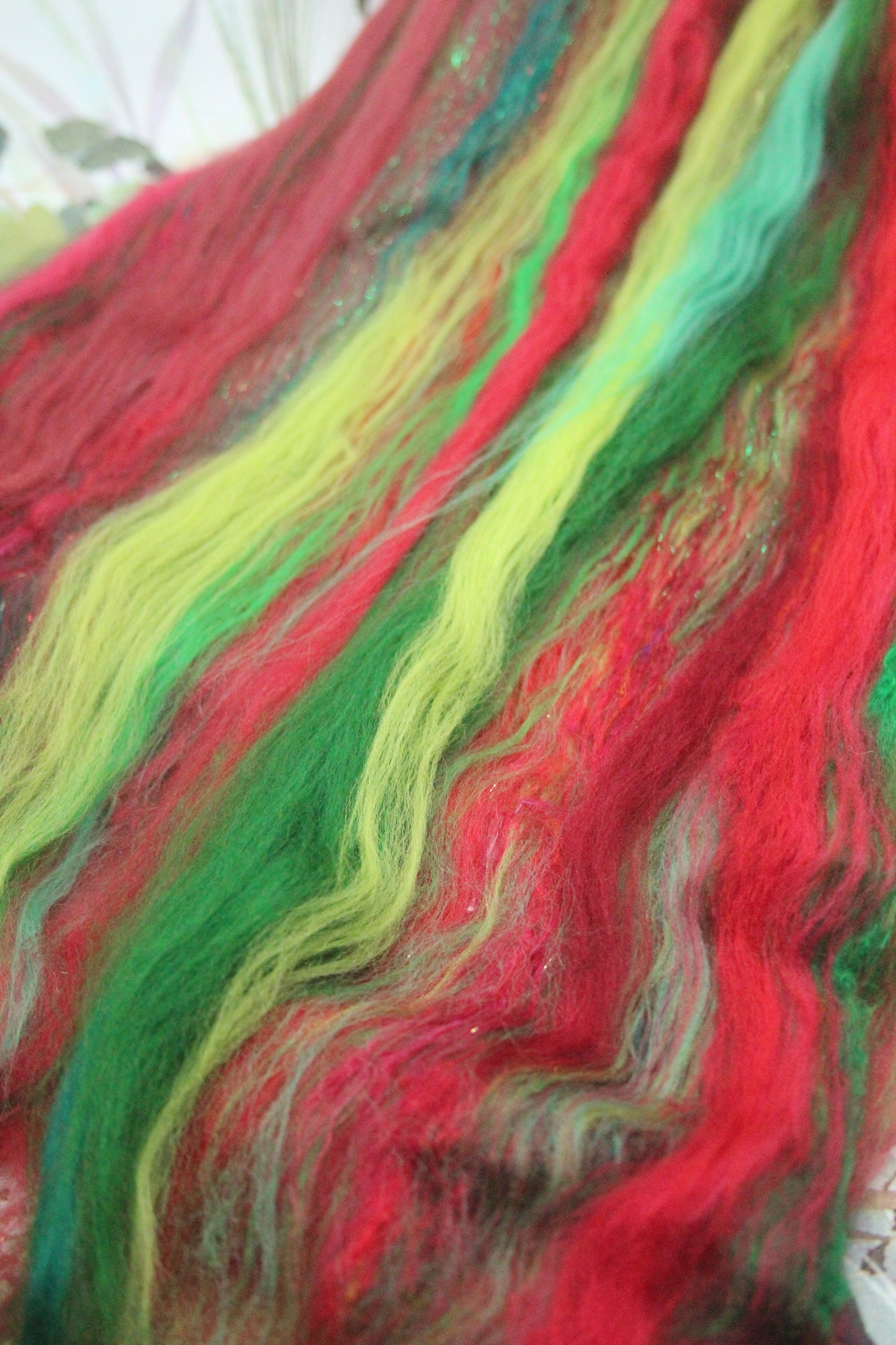 Merino Art Batt  -  Green Red - 72 grams 2.5 oz - Wool for felting, spinning and weaving