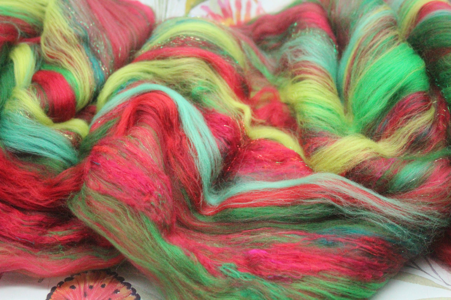 Merino Art Batt  -  Green Red - 72 grams 2.5 oz - Wool for felting, spinning and weaving
