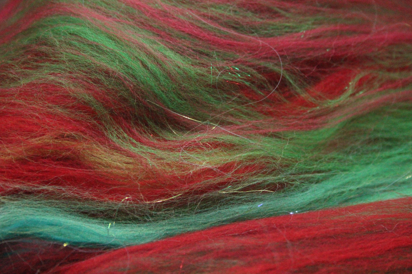 Merino Art Batt  -  Green Red - 72 grams 2.5 oz - Wool for felting, spinning and weaving