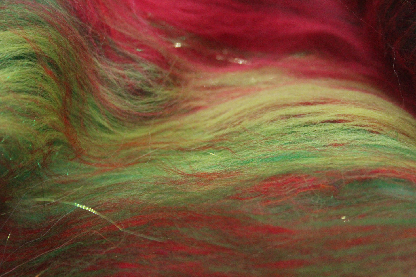 Merino Art Batt  -  Green Red - 72 grams 2.5 oz - Wool for felting, spinning and weaving