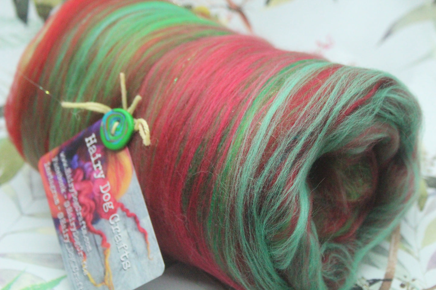 Merino Art Batt  -  Green Red - 72 grams 2.5 oz - Wool for felting, spinning and weaving
