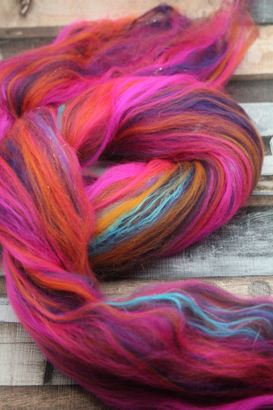 Merino Wool Blend - Pink Purple - 38 grams / 1.3 oz  - Fibre for felting, weaving or spinning