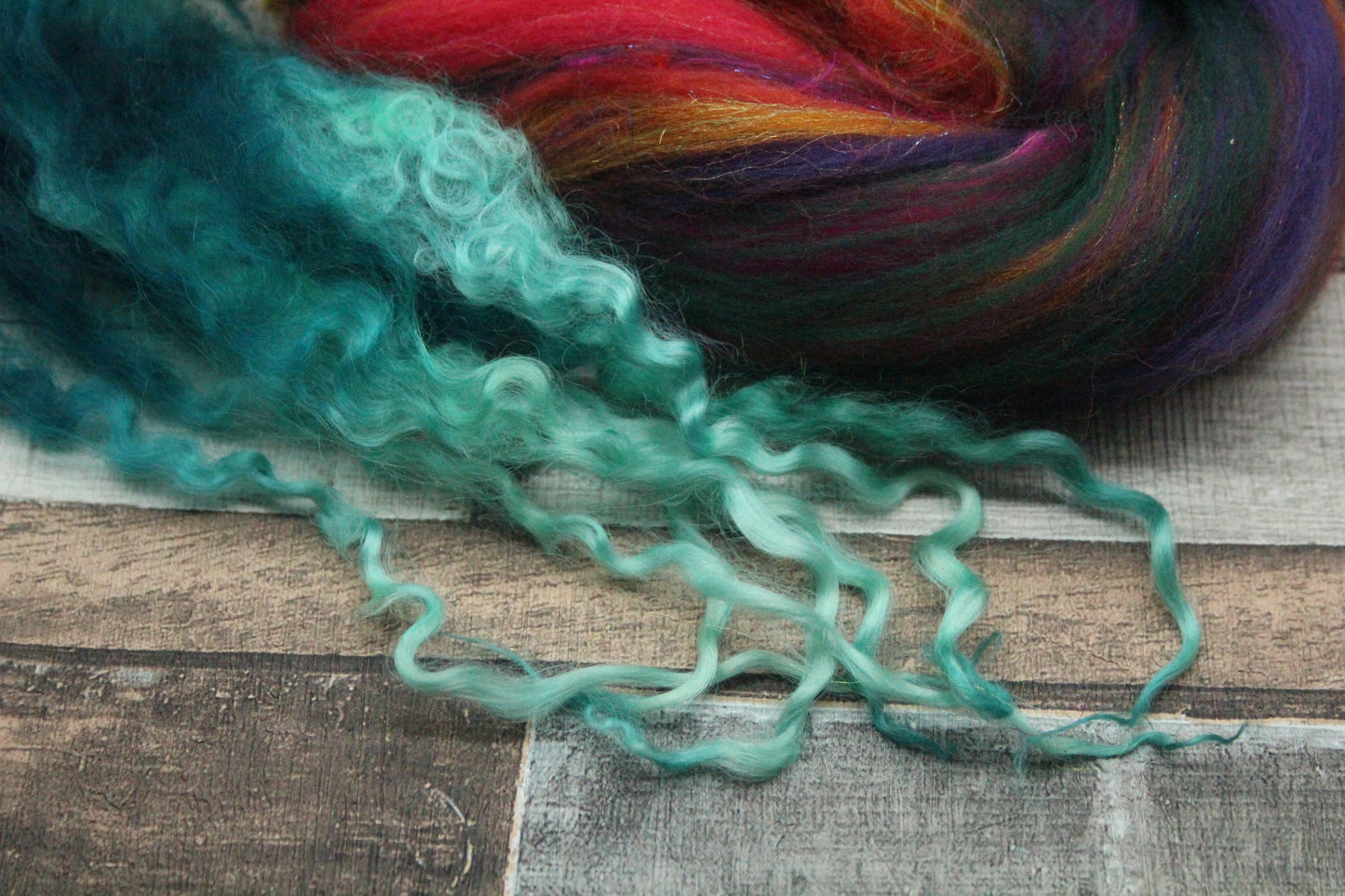Merino Wool Blend - Green Orange Pink - 16 grams / 0.5 oz  - Fibre for felting, weaving or spinning