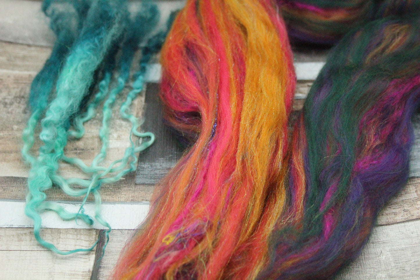 Merino Wool Blend - Green Orange Pink - 16 grams / 0.5 oz  - Fibre for felting, weaving or spinning