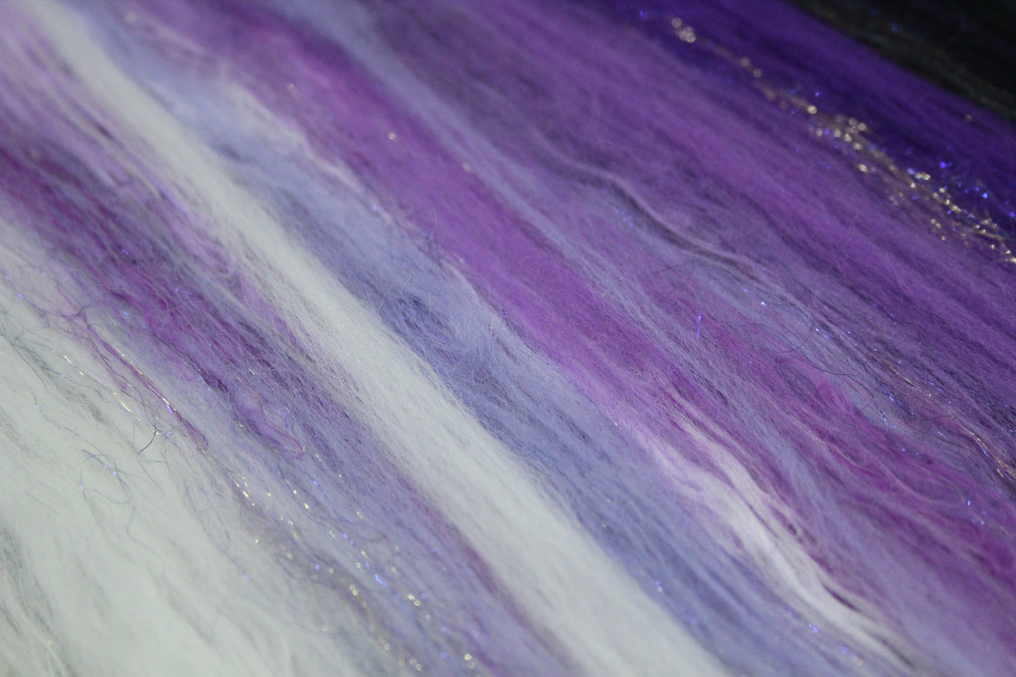 Merino Art Batt  - Black Purple White - 41 grams 1.4 oz - Wool for felting, spinning and weaving