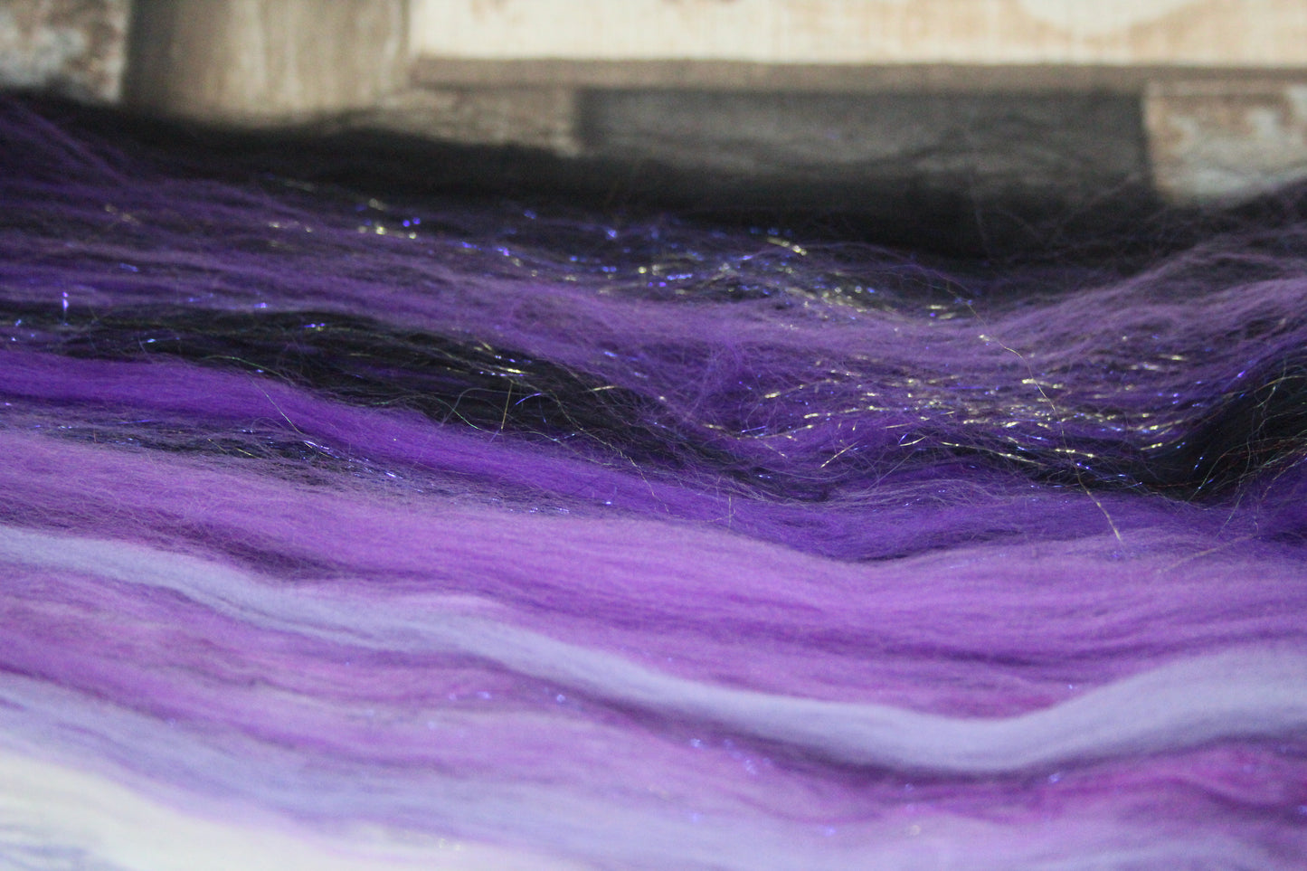 Merino Art Batt  - Black Purple White - 41 grams 1.4 oz - Wool for felting, spinning and weaving