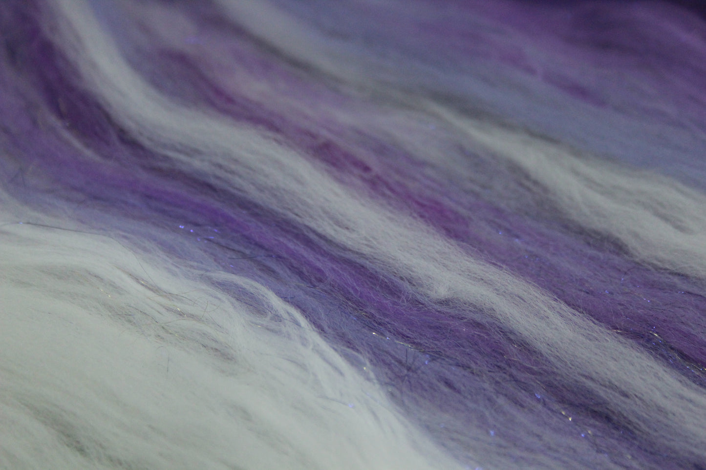 Merino Art Batt  - Black Purple White - 41 grams 1.4 oz - Wool for felting, spinning and weaving