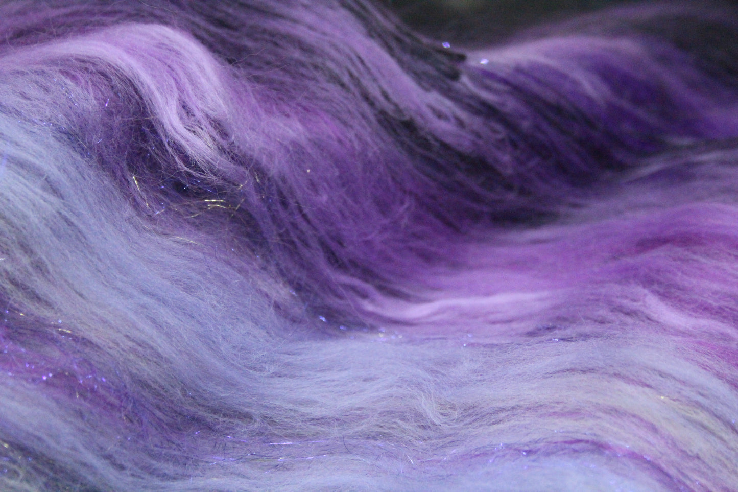 Merino Art Batt  - Black Purple White - 41 grams 1.4 oz - Wool for felting, spinning and weaving