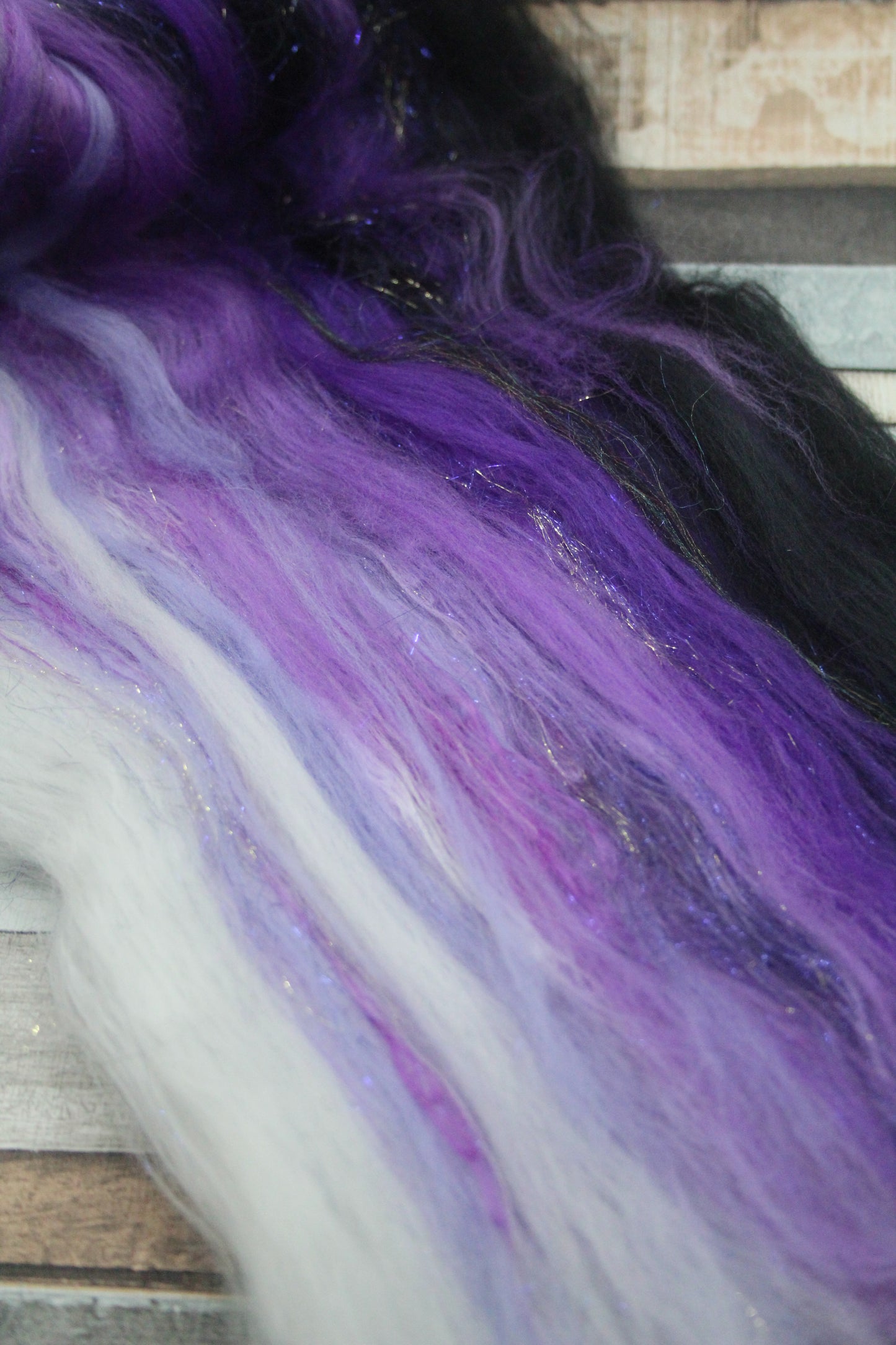 Merino Art Batt  - Black Purple White - 41 grams 1.4 oz - Wool for felting, spinning and weaving