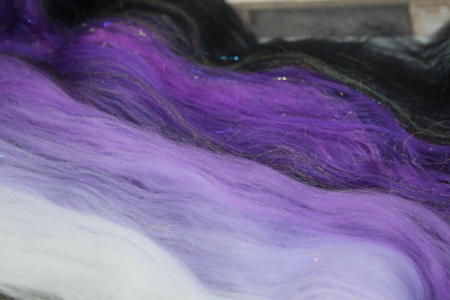 Merino Art Batt  - Black Purple White - 41 grams 1.4 oz - Wool for felting, spinning and weaving