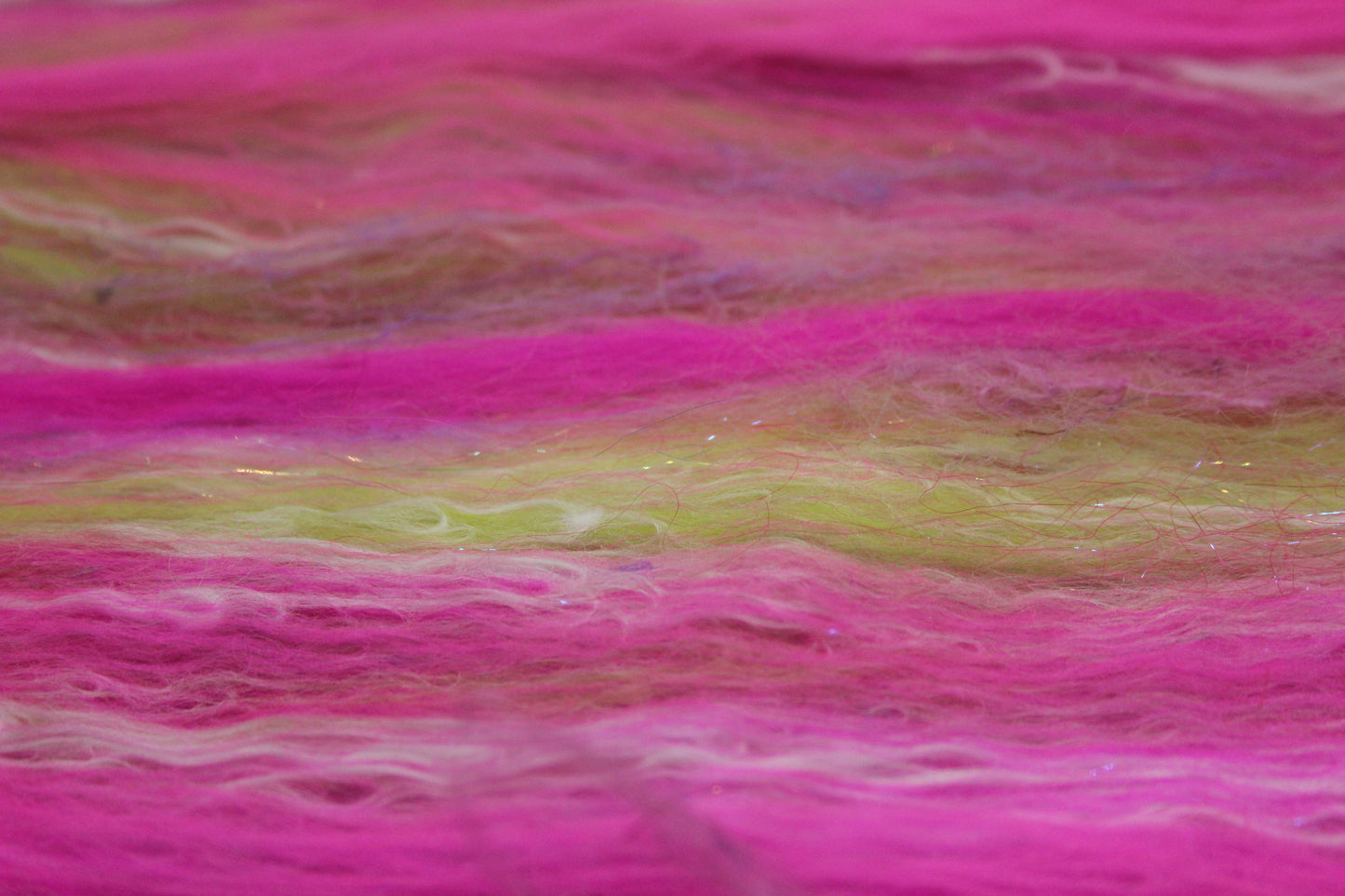 Merino Art Batt  - Pink Green  - 68 grams 2.3 oz - Wool for felting, spinning and weaving