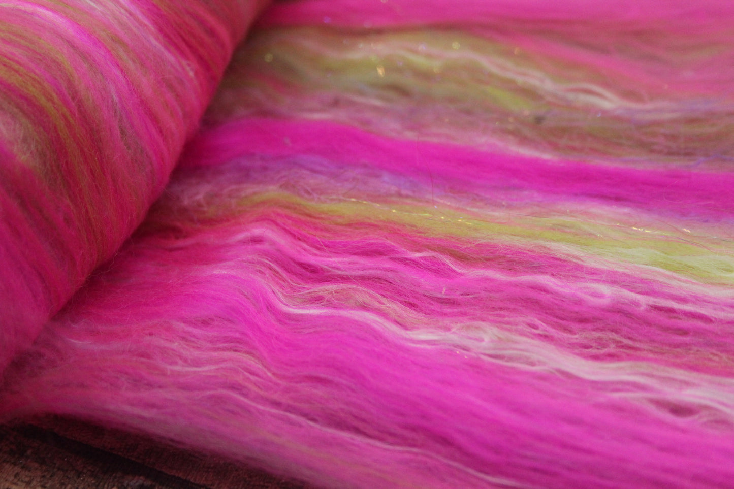 Merino Art Batt  - Pink Green  - 68 grams 2.3 oz - Wool for felting, spinning and weaving