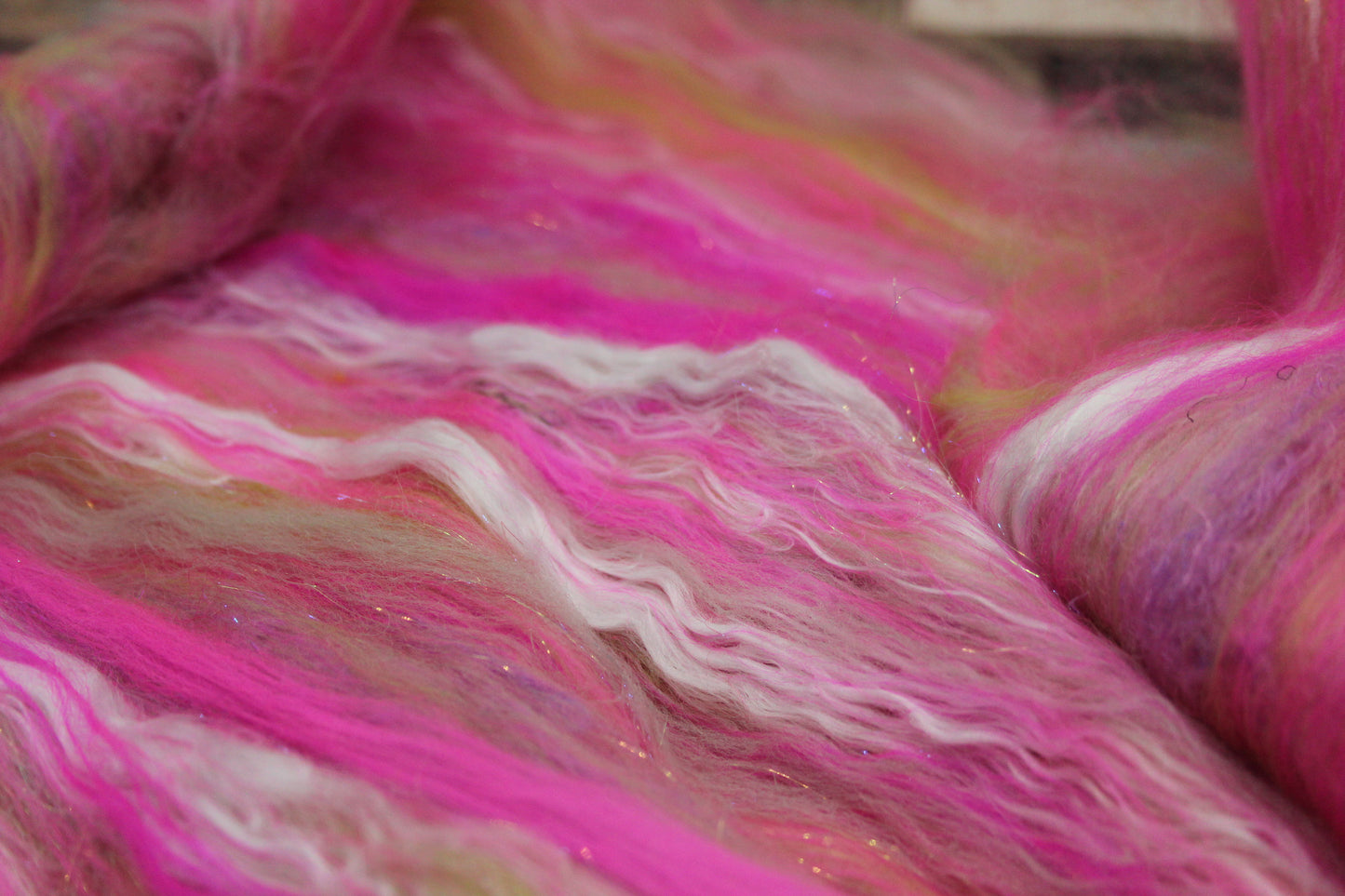 Merino Art Batt  - Pink Green  - 68 grams 2.3 oz - Wool for felting, spinning and weaving