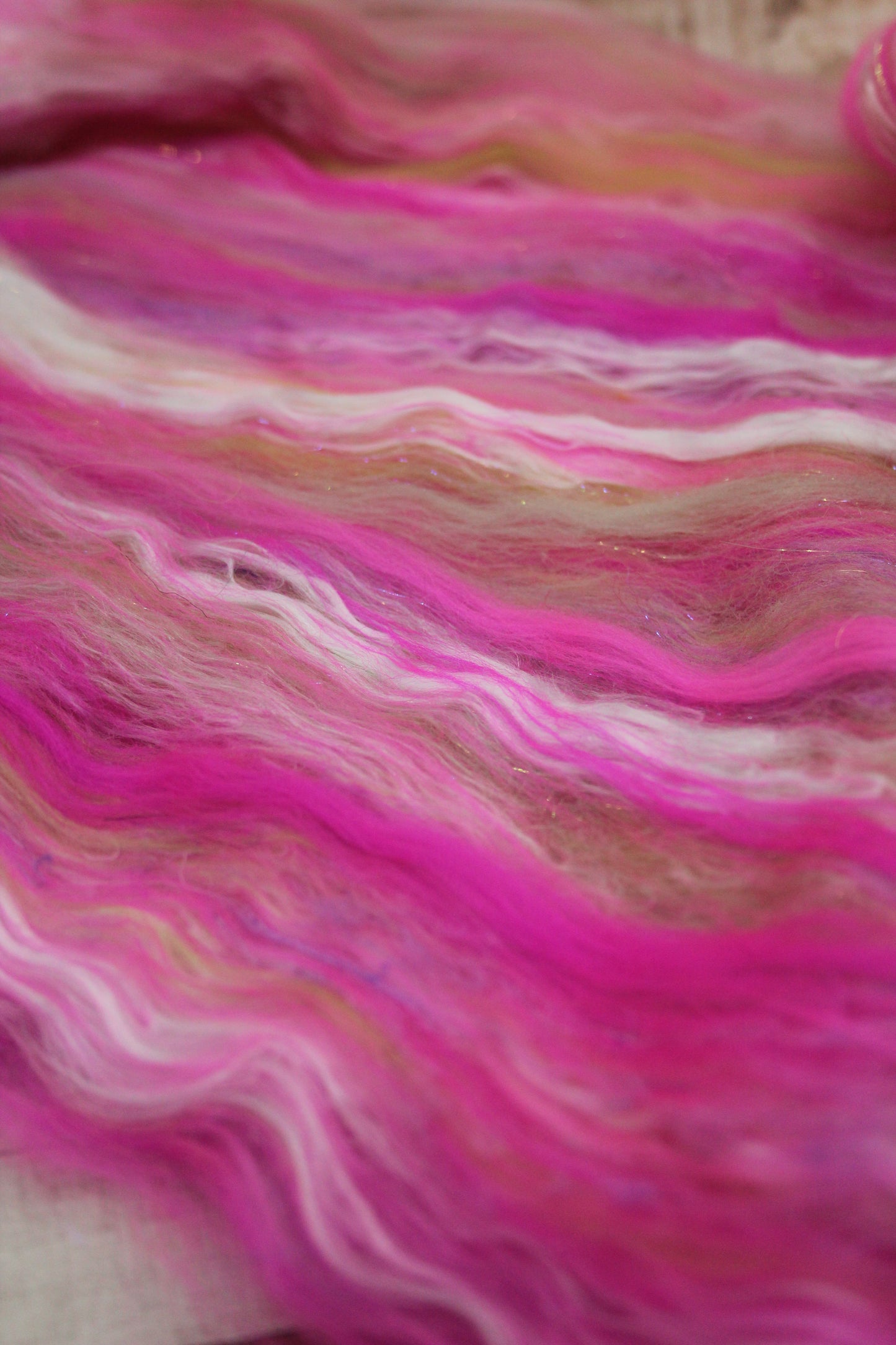 Merino Art Batt  - Pink Green  - 68 grams 2.3 oz - Wool for felting, spinning and weaving